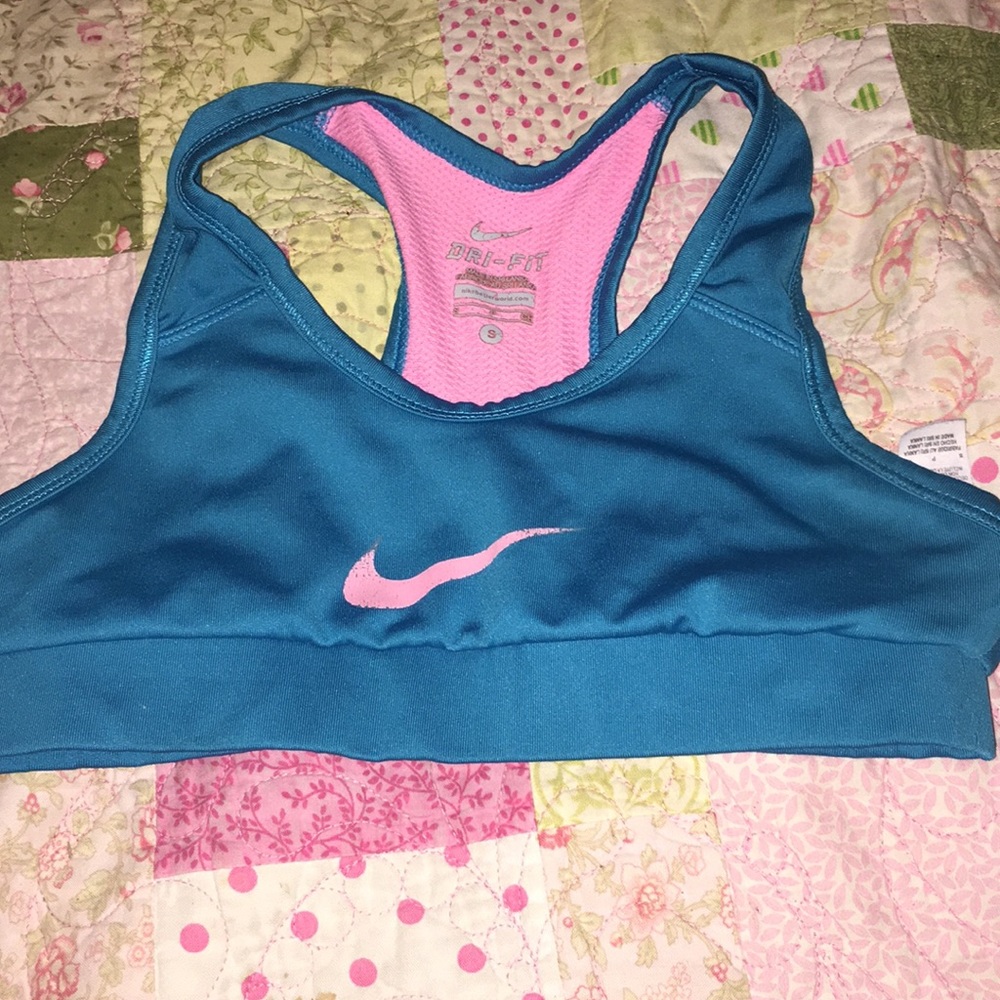 NIKE DRI-FIT SPORTS BRA